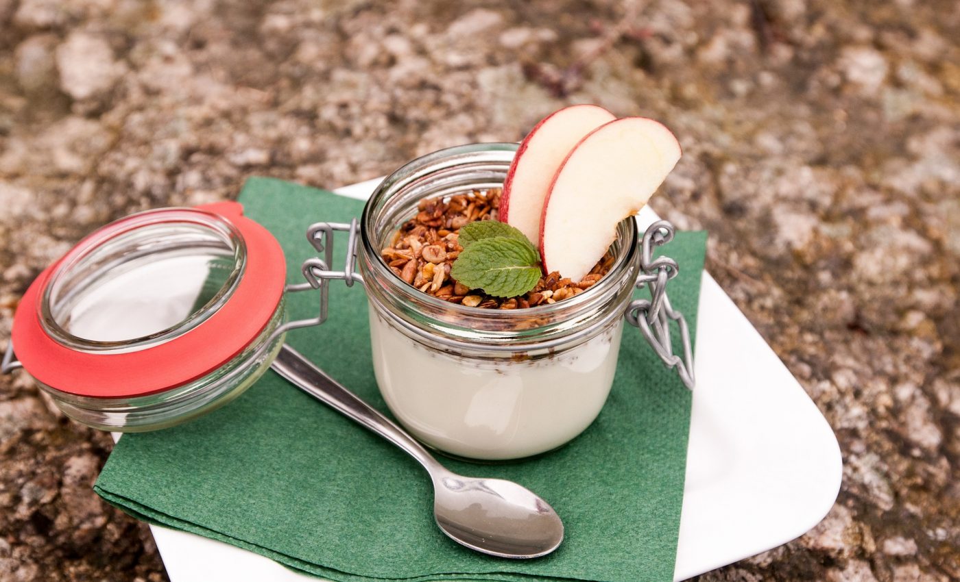 Dieta cu iaurt Recomandari - sfatulparintilor.ro - pixabay_com - glass-617387_1920