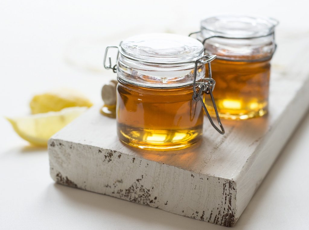 Ce boli vindeca mierea - sfatulparintilor.ro - pixabay_com - nuns-2304009_1920