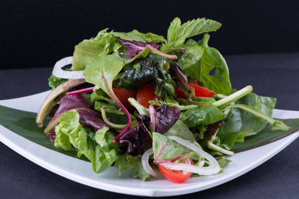 dieta jennifer aniston - sfatulparintilor.ro - pixabay-com - salad-2150548_1920