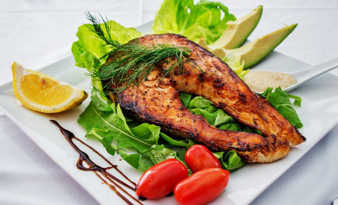 Dieta cu peste - sfatulparintilor.ro - pixabay_com - salmon-1485014_1920