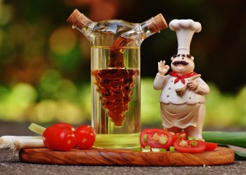 Cele mai sănătoase uleiuri pentru gătit - sfatulparintilor.ro - pixabay_com - cooking-1667844_1920