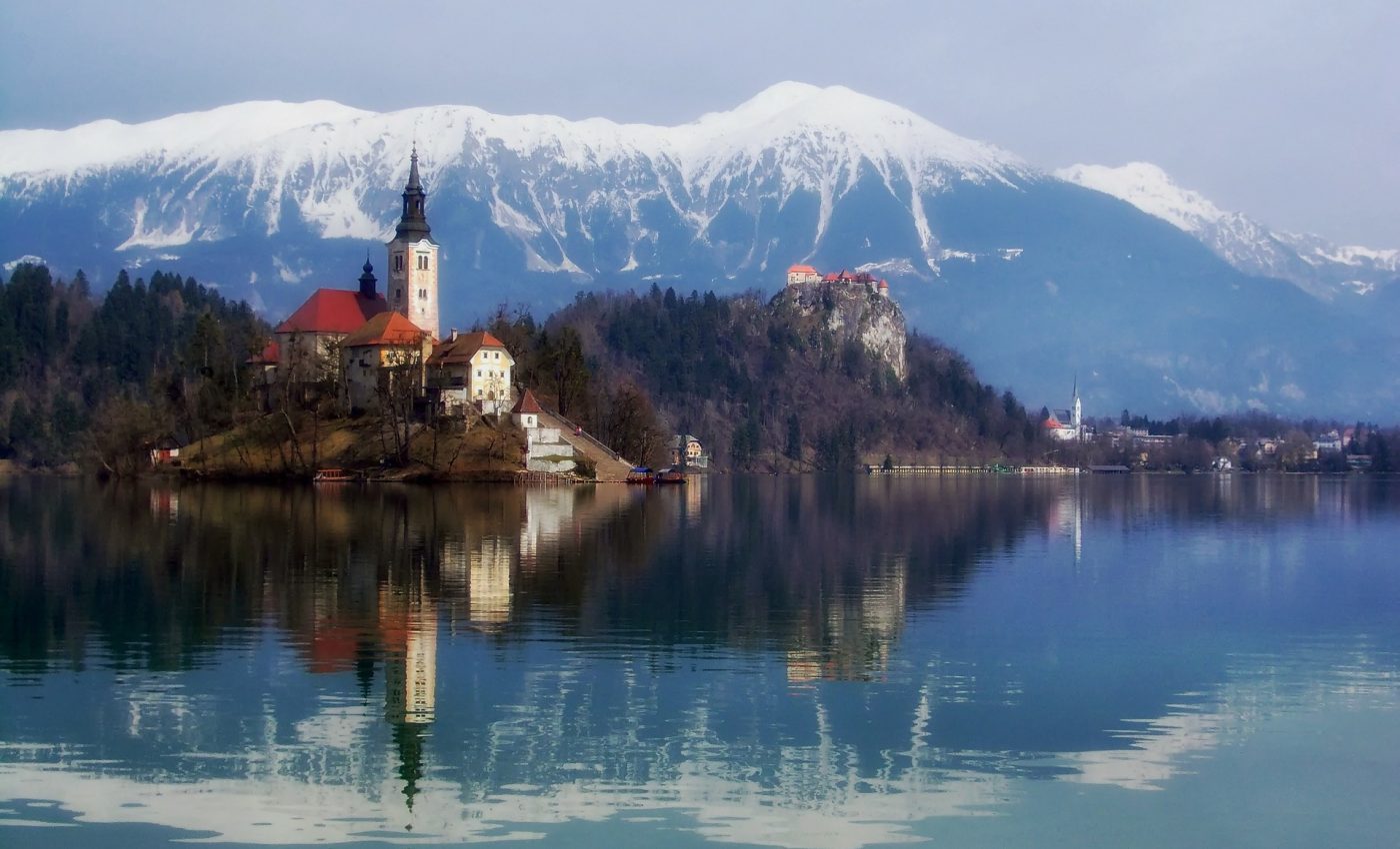 Ce să vizitezi în Slovenia - sfatulparintilor.ro - pixabay_com - blejski-otok-305902_1920