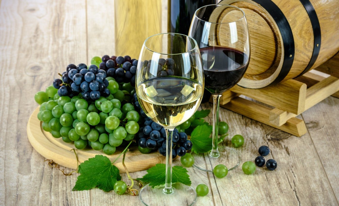 Adevarul despre vin - sfatulparintilor.ro - pixabay_com - wines-1761613_1920