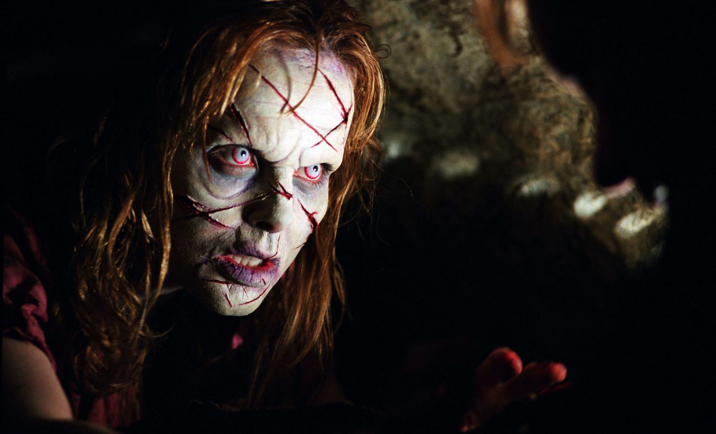 Cele mai bune filme horror - sfatulparintilor.ro - cinemagia.ro - exorcist-iv-the-beginning-346608l-1600x1200-n-d249c5fd