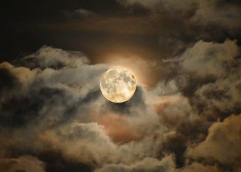 NOROC dupa Luna plina a cerbului