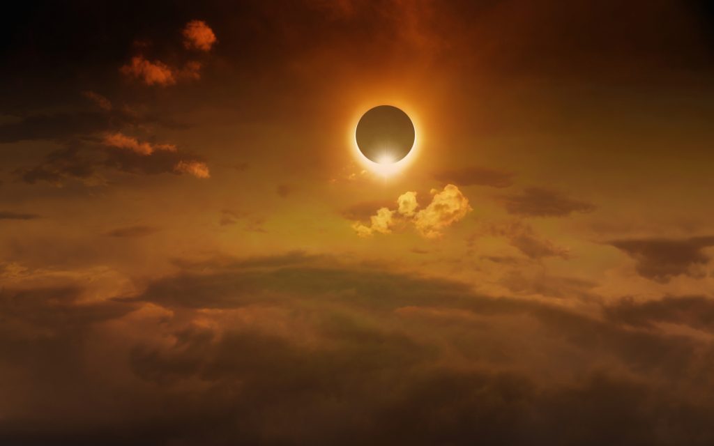 eclipsă de soare hibridă