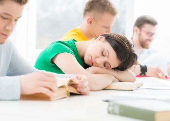 Unde duce lipsa somnului la adolescenti