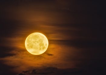 ULTIMA Lună plină din anul astrologic