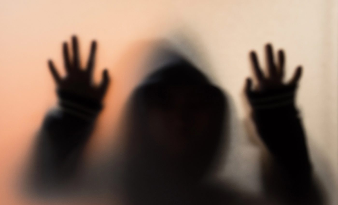 Triada abuzator-victimă-salvator - sfatulparintilor.ro - Depositphotos_142933559_L