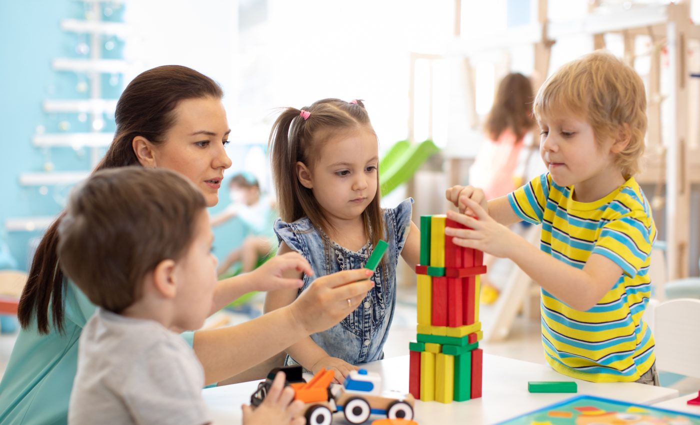 Înscrieri grădinițe 2025-2026 - SFATULPARINTILOR.RO - dreamstime_m_140439764