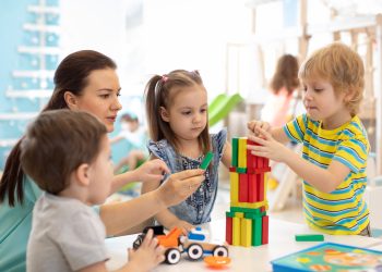 Înscrieri grădinițe 2025-2026 - SFATULPARINTILOR.RO - dreamstime_m_140439764