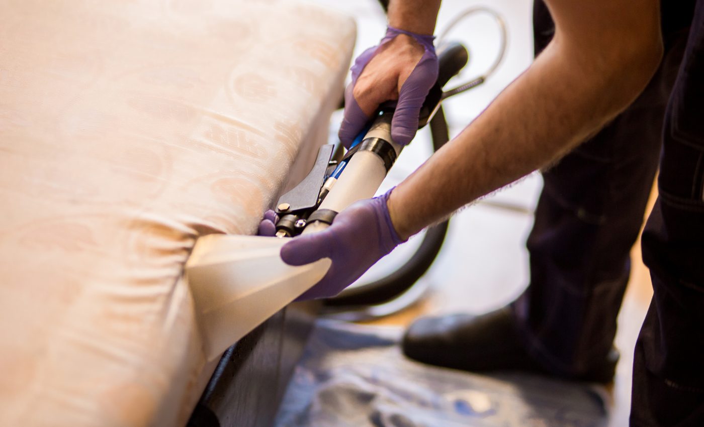 Trucuri pentru a curata o saltea