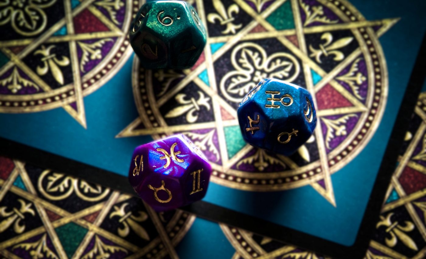 UNIVERSUL DESTIN ZODII