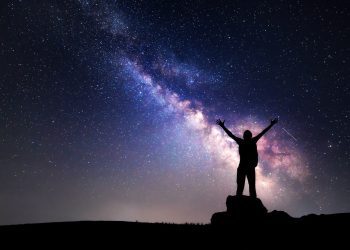 UNIVERSUL răsplătește ZODII