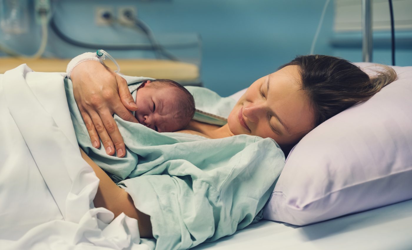 Ce înseamnă când visezi că cineva a născut un copil