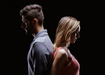 De ce nu te iubește așa cum meriți