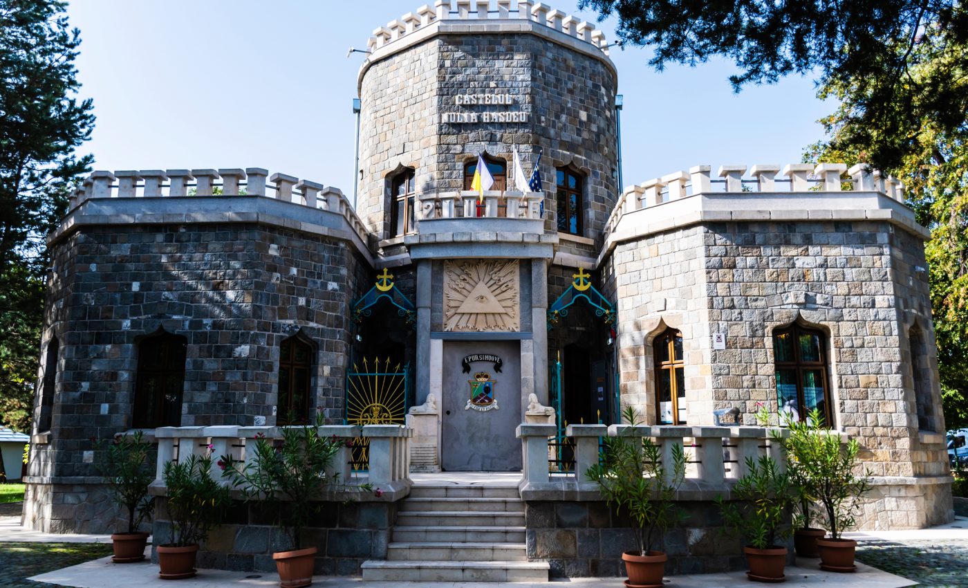 Locuri BÂNTUITE din România