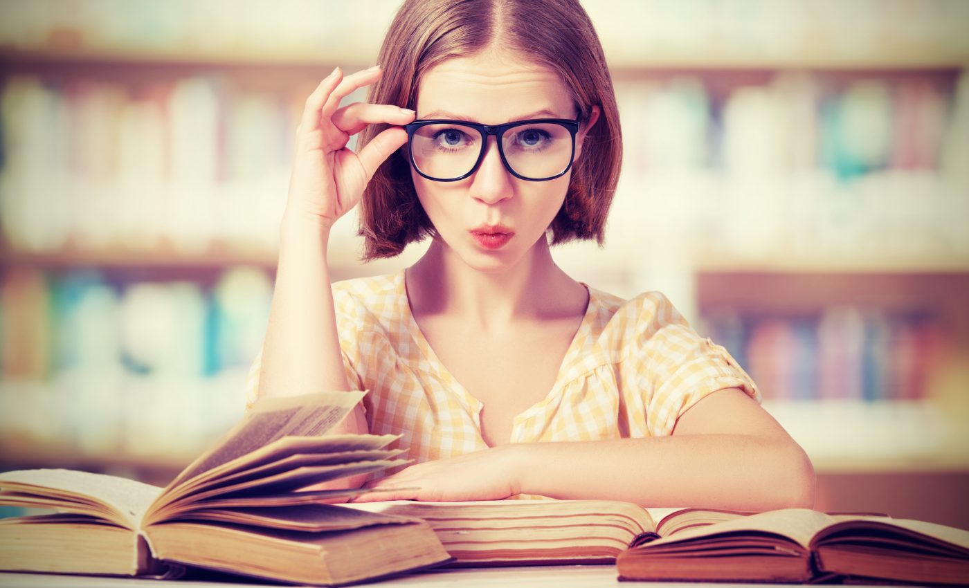 Cum să încurajezi cititul la adolescenți