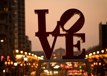 ZODII care atrag NOROCUL în DRAGOSTE