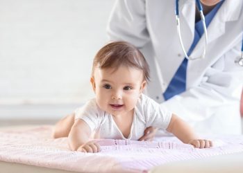 Prima vizită la medicul pediatru