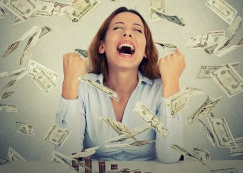 ZODII încep să câștige mai mulți BANI