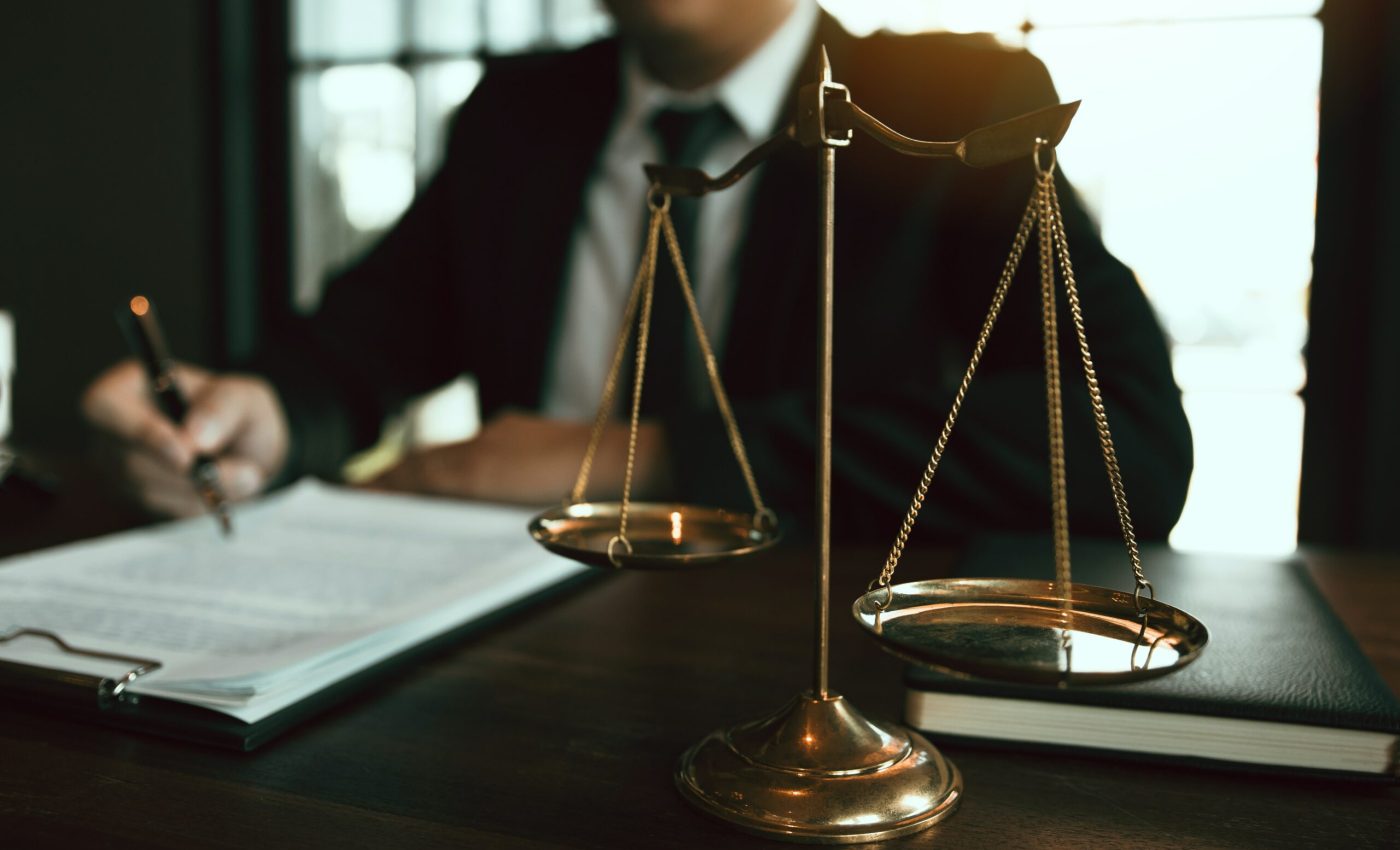 avocat specializat în succesiuni și imobiliare