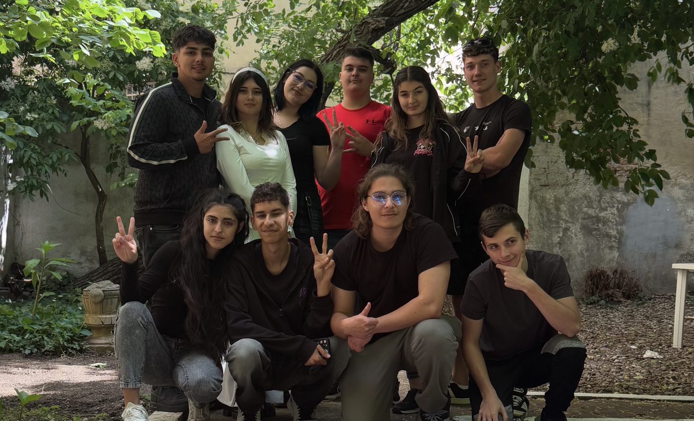 combaterea discriminării în rândul tinerilor