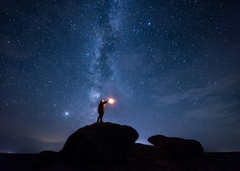 Această ZODIE a avut un an dificil până acum