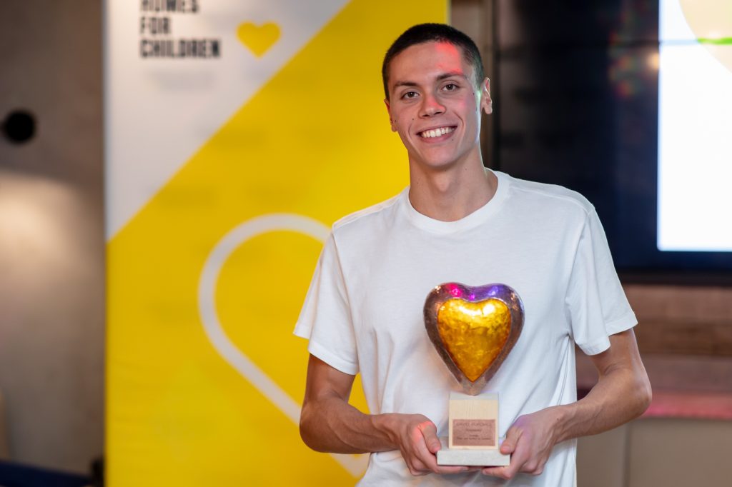 David Popovici Hope and Homes for Children