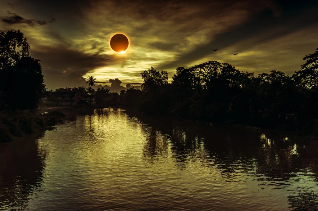 Sezonul ECLIPSELOR din SEPTEMBRIE 2025 resetări divine zodii