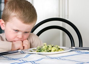 Ce faci când copilul refuză să mănânce