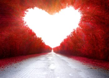 Horoscopul dragostei pentru toamna 2025: cine își găsește sufletul-pereche și cine trece prin încercări