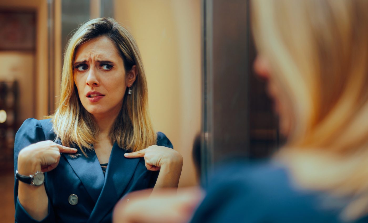 SEMNE că suferi de sindromul IMPOSTORULUI