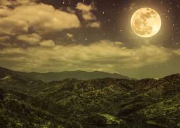 Luna Plină a Recoltei TRANSFORMATOARE pentru ZODII