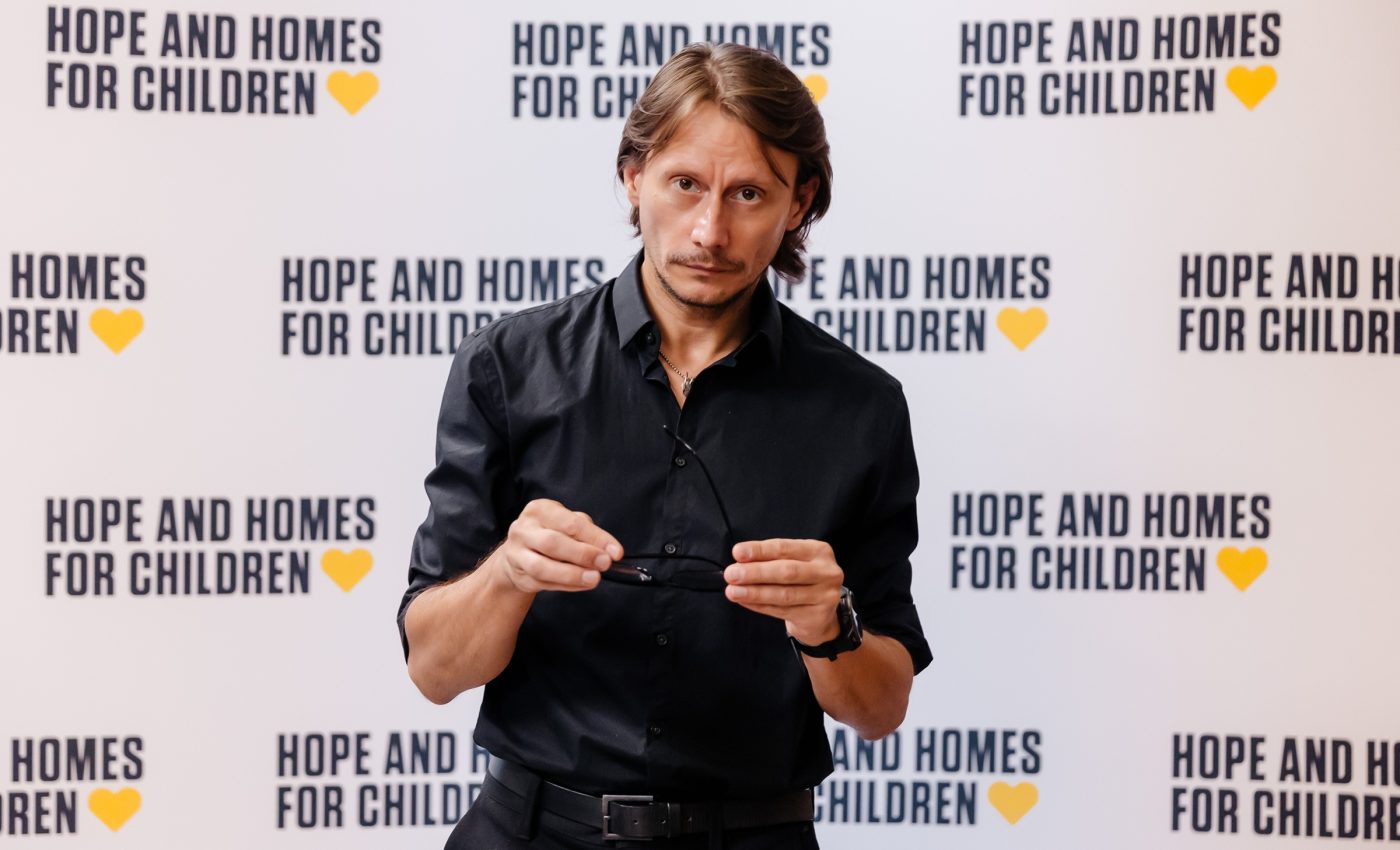 Marius Manole își donează ziua de naștere