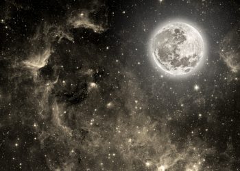 Sezonul Superlunilor 2025-2026