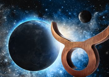 Uranus revine în Taur până în 2026