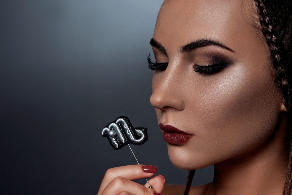 VENUS în SCORPION 6–30 noiembrie 2025