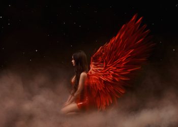 Lunile de naștere de la îngeri la demoni