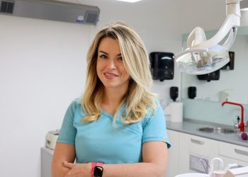 De ce trebuie să te speli pe dinți dimineața