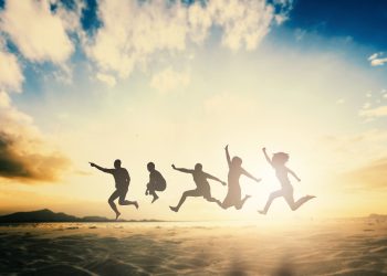 VIAȚA se îmbunătățește 3 ZODII MERCUR RETROGRAD