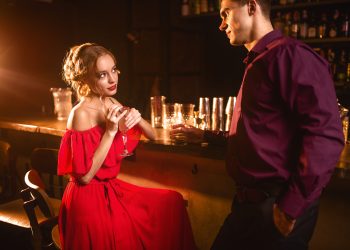 semne că NU vei rămâne SINGUR