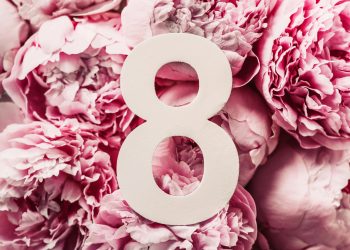 vibratia zilei 8 martie 2026