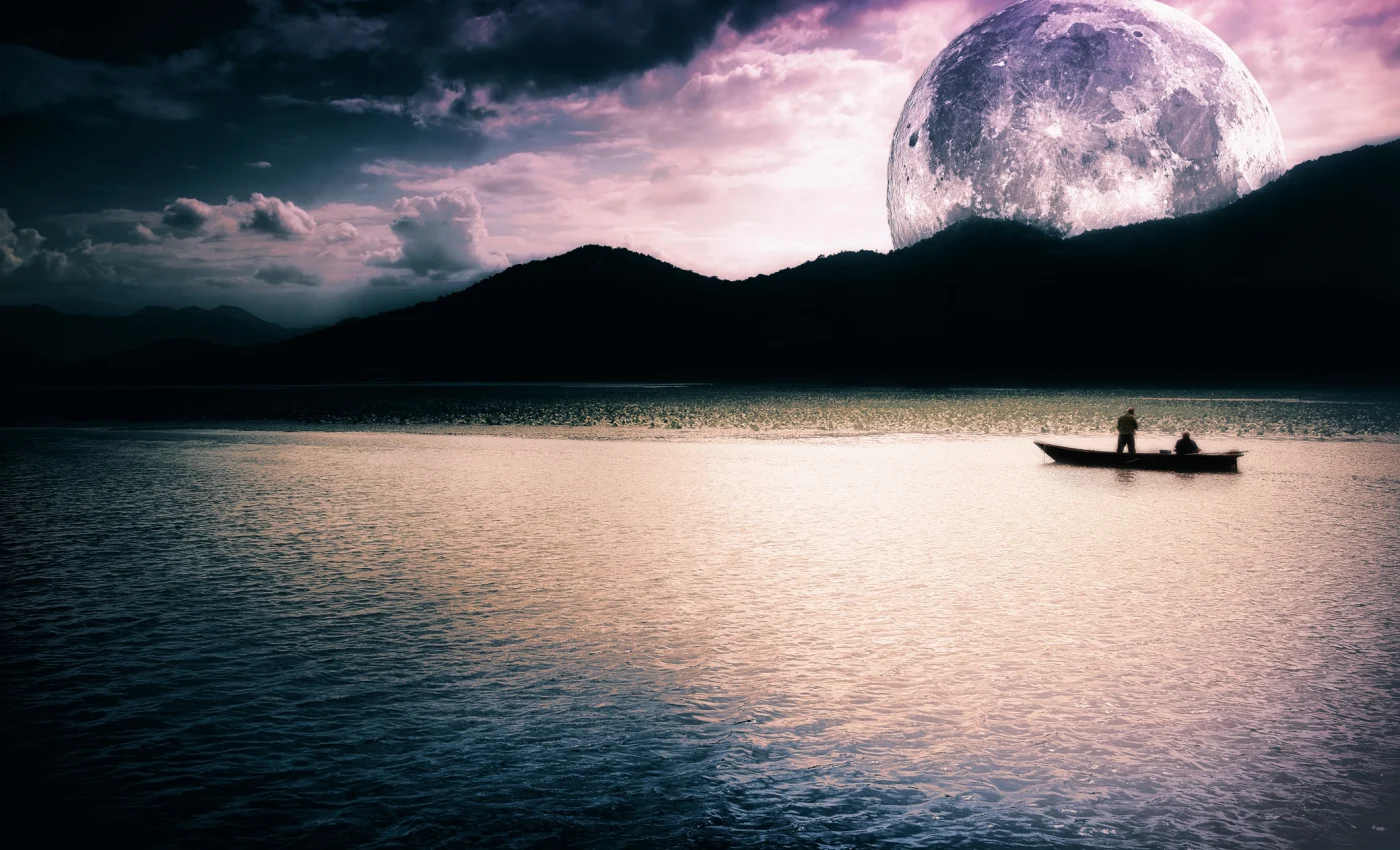 luna plina mai - sfatulparintilor.ro - dreamstime_m_16725278