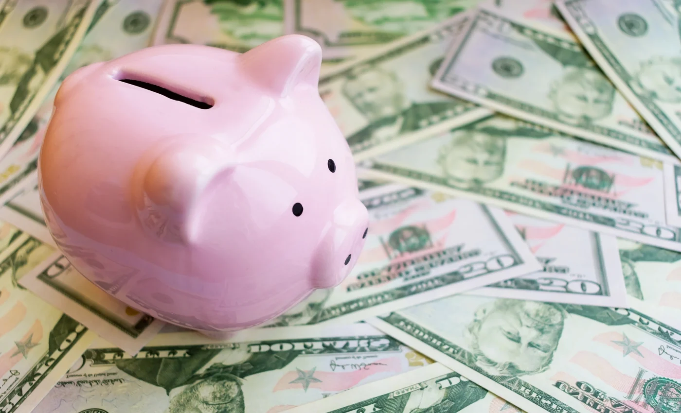 Persoane născute în aceste 4 luni finanțe