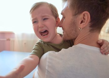 soluții pentru tantrumurile copiilor mici