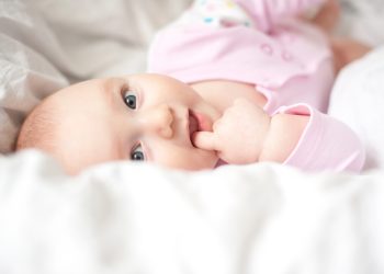 Reflexele la bebelusi