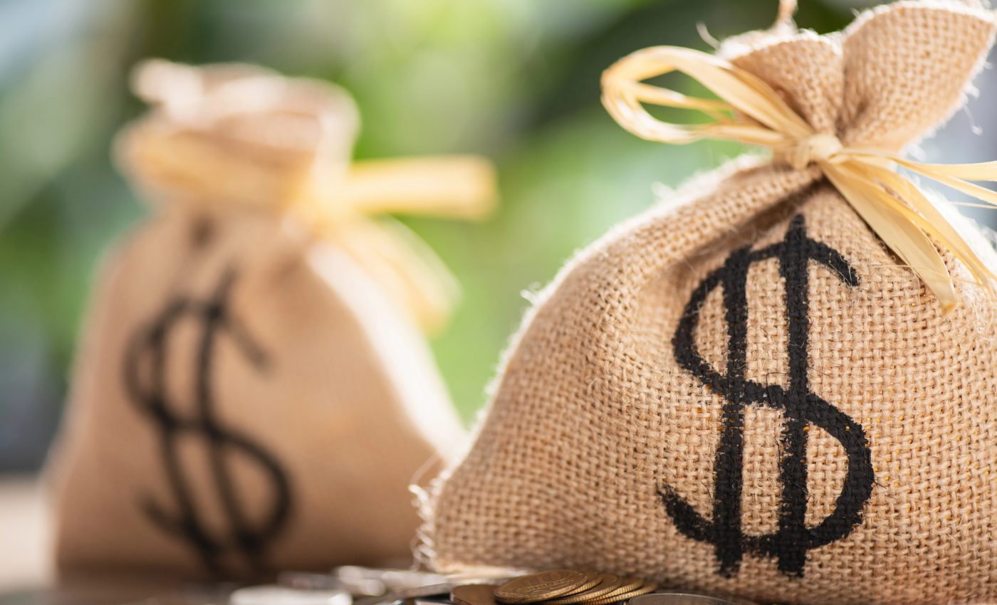 Ce ZODII vor face accidental BANI 2026