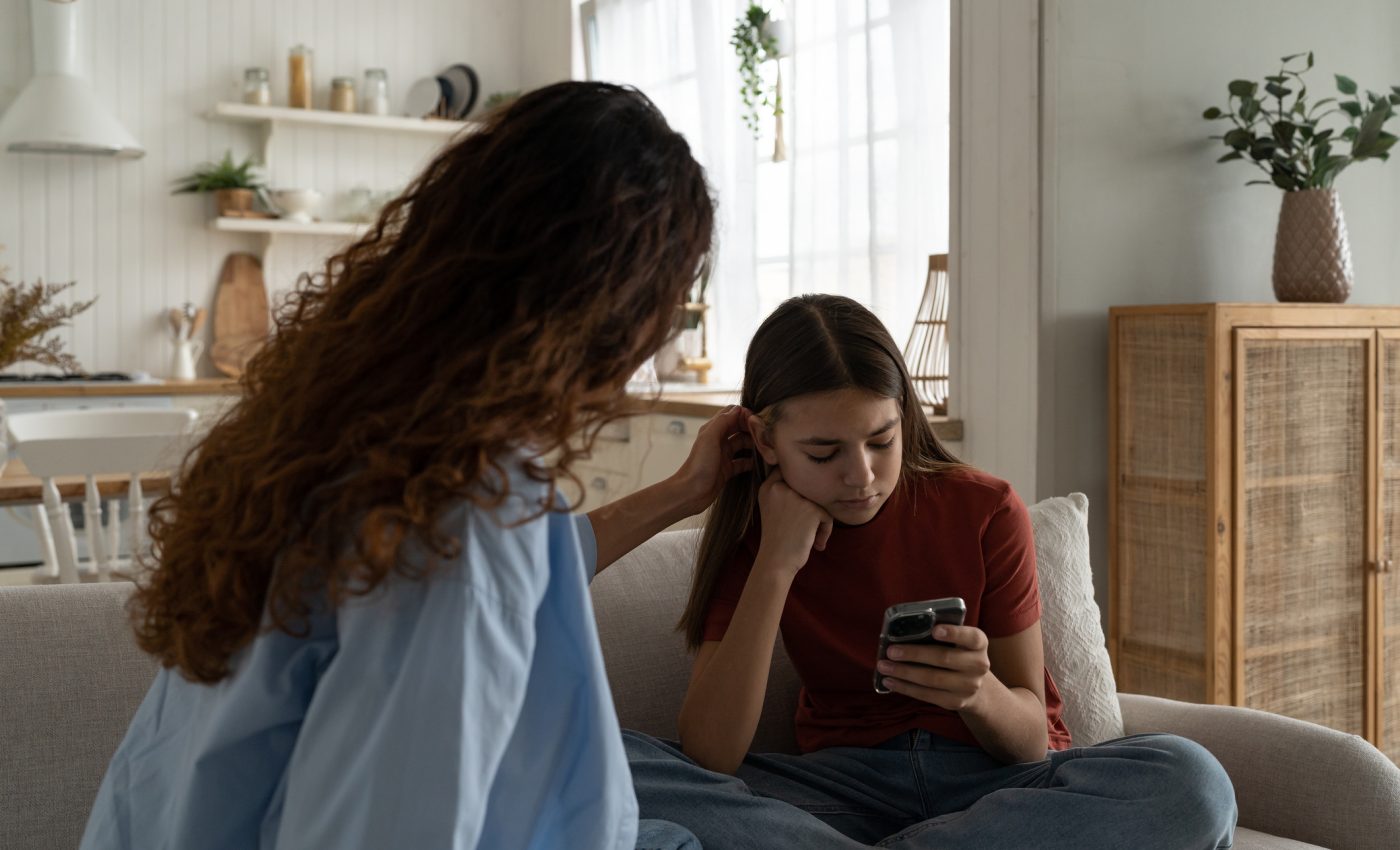 adolescentul tău are nevoie de apropiere