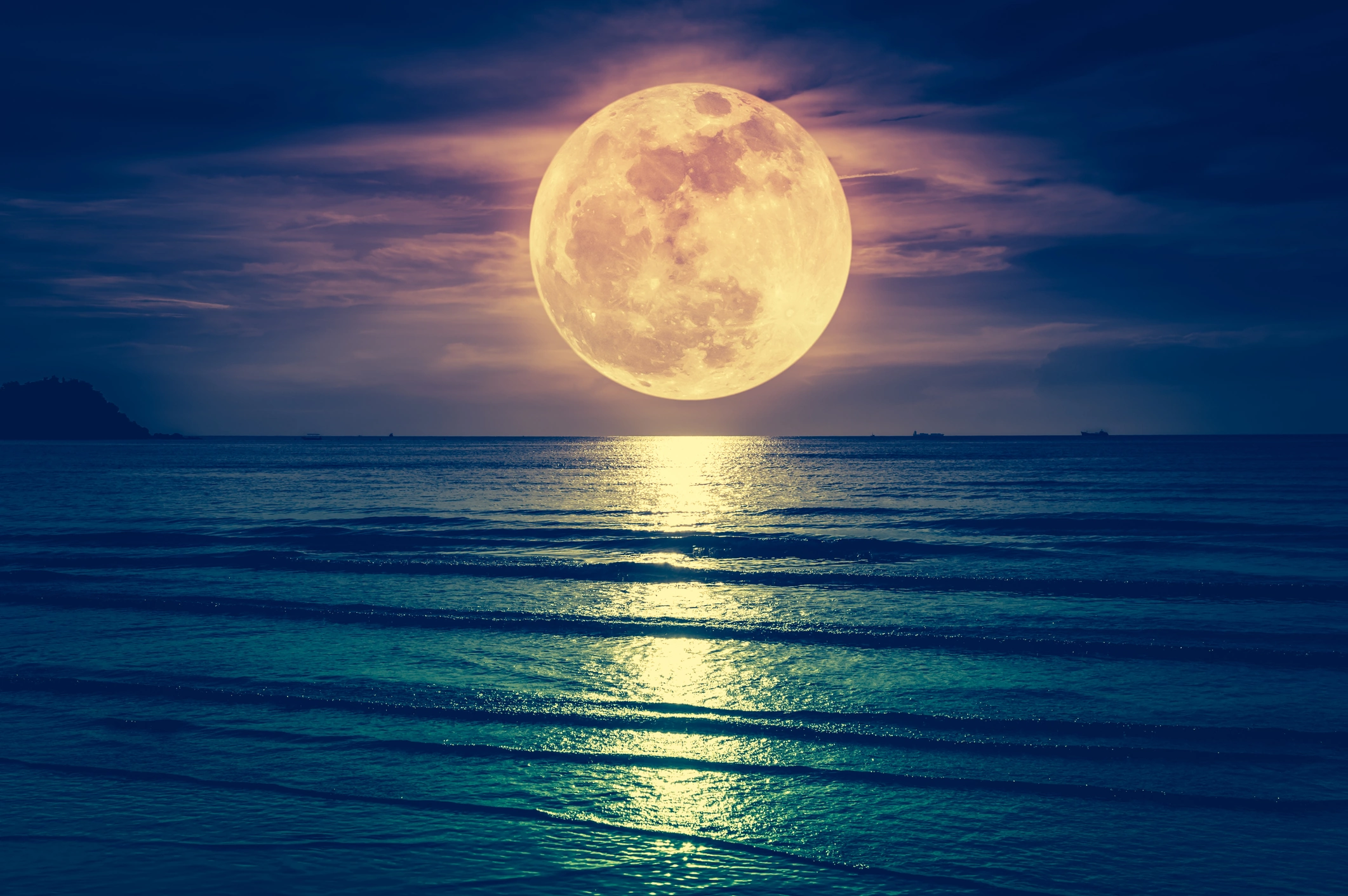 Soarele Neptun Luna Plina în Berbec